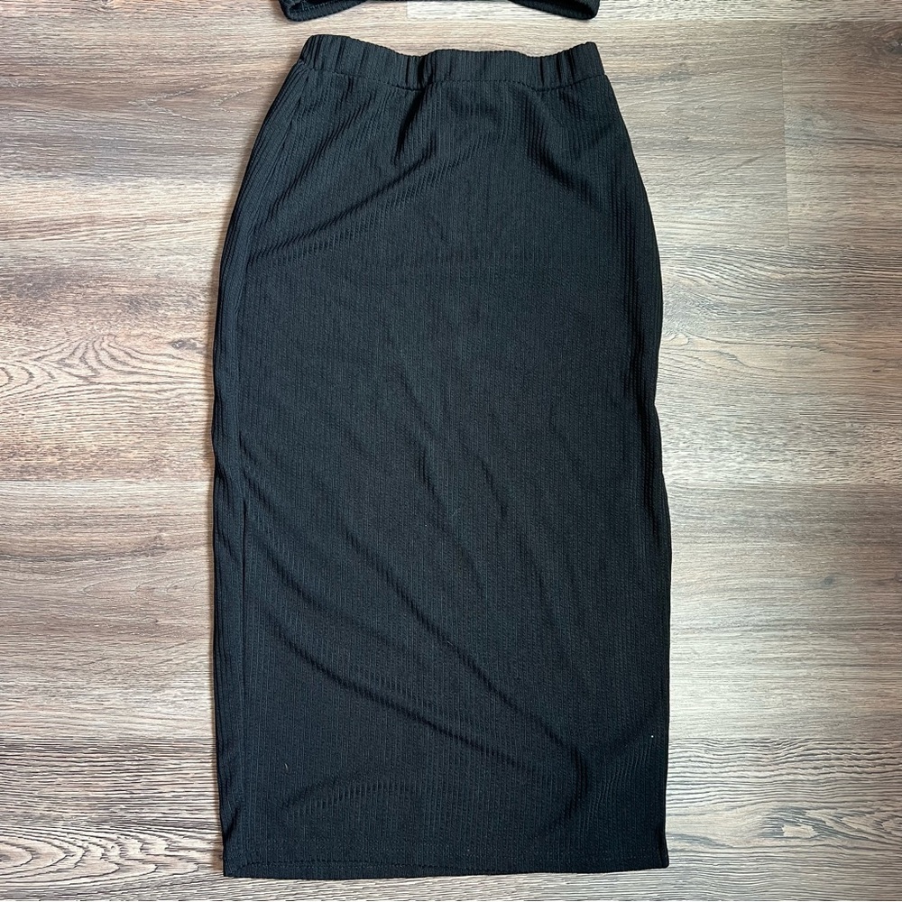 Shein Black Top and Skirt Set - Picture 6 of 9